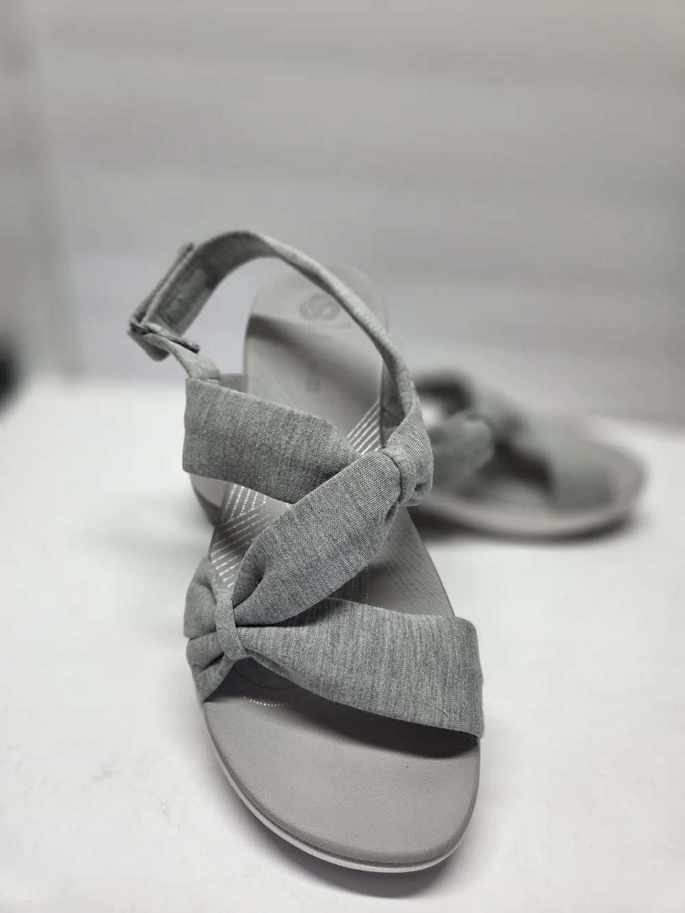 Cloudstepers Clarks Cushion Light Gray Kids Hook-and-Loop Sandals